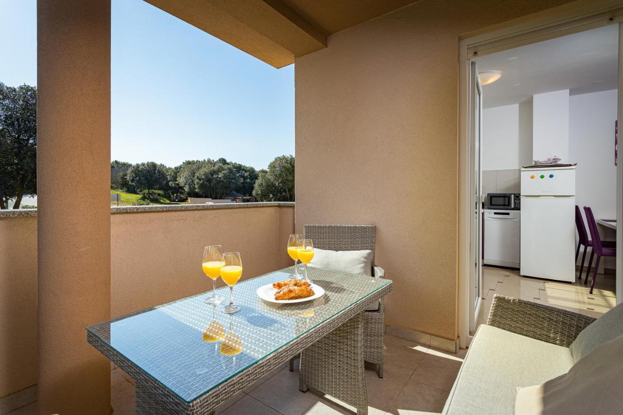 Seaside Apartment Lara 班约勒 外观 照片