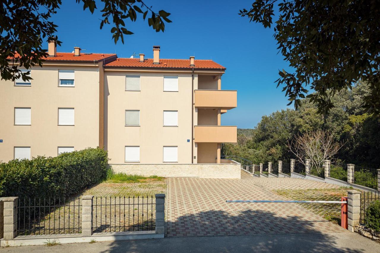Seaside Apartment Lara 班约勒 外观 照片