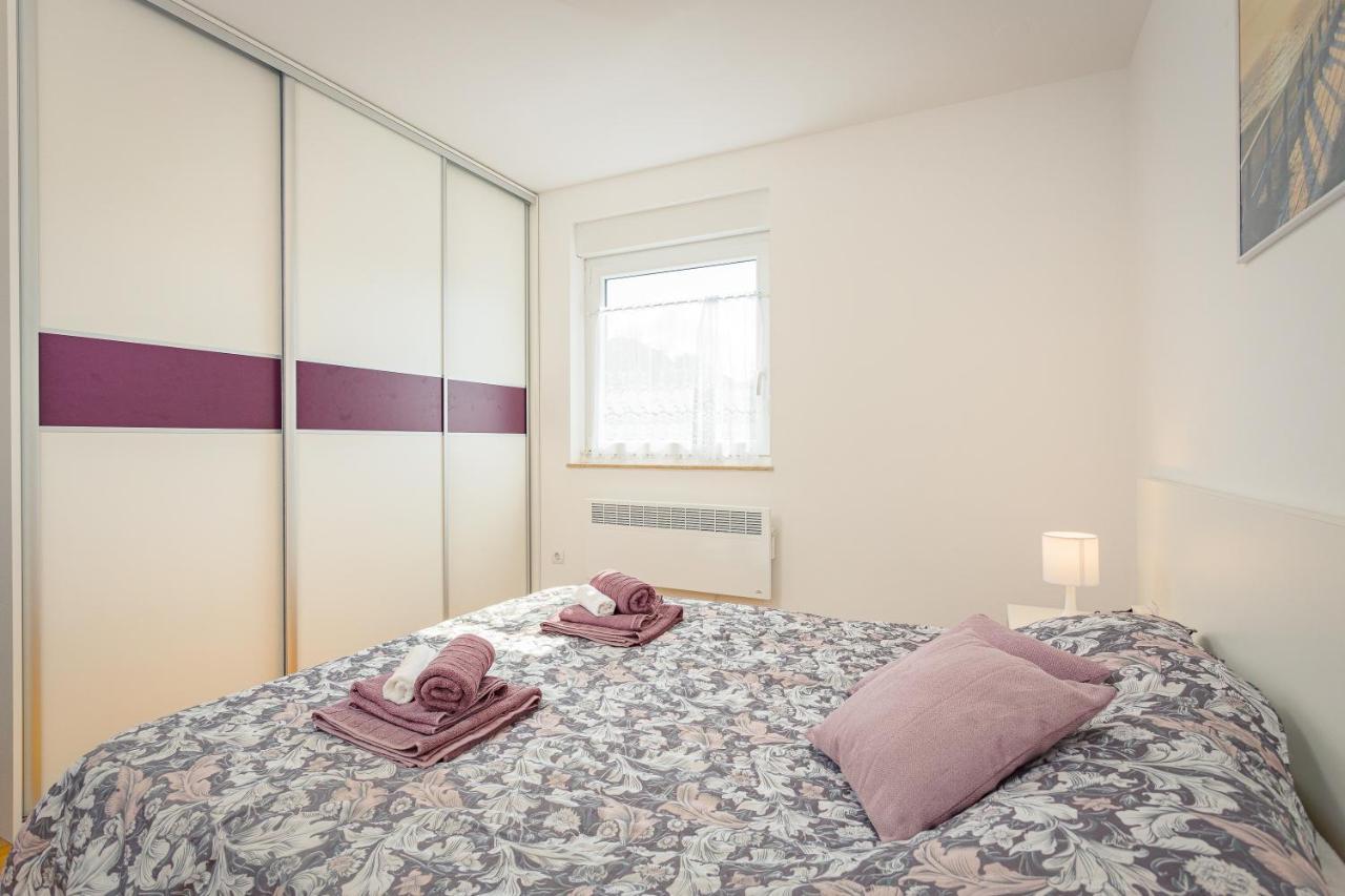 Seaside Apartment Lara 班约勒 外观 照片